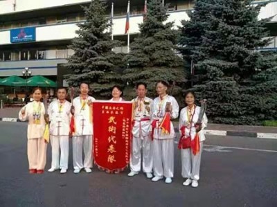 疑难病诊疗专家——黎雪凤
