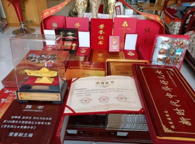 心系祖国  服务为民 中国当代名医-——赵秀花