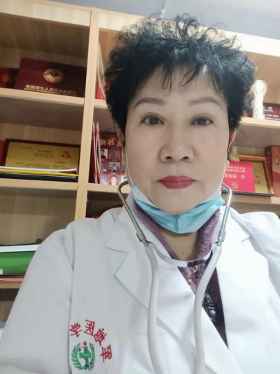 心系祖国  服务为民 中国当代名医-——赵秀花